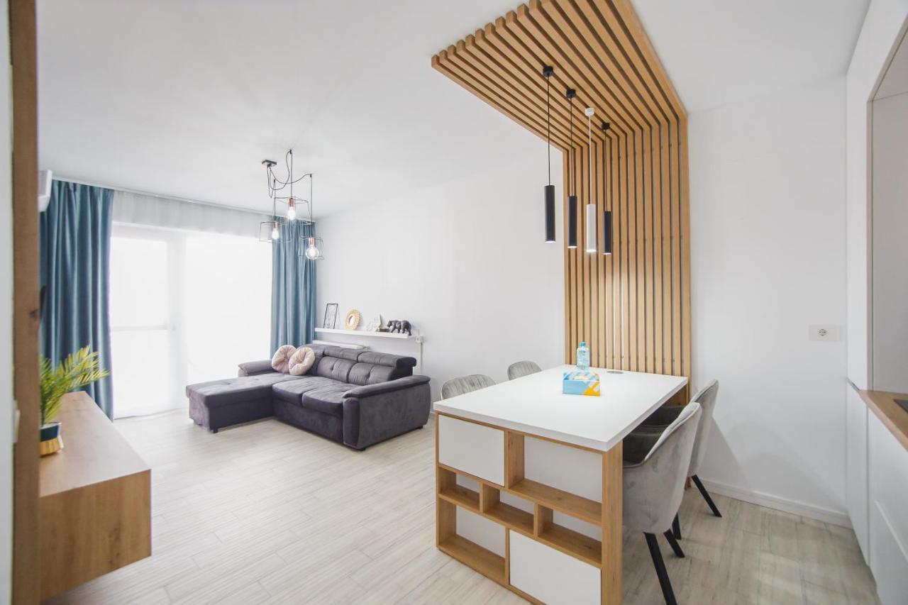 Pinkwood Harmony Apartment Oradea Luaran gambar